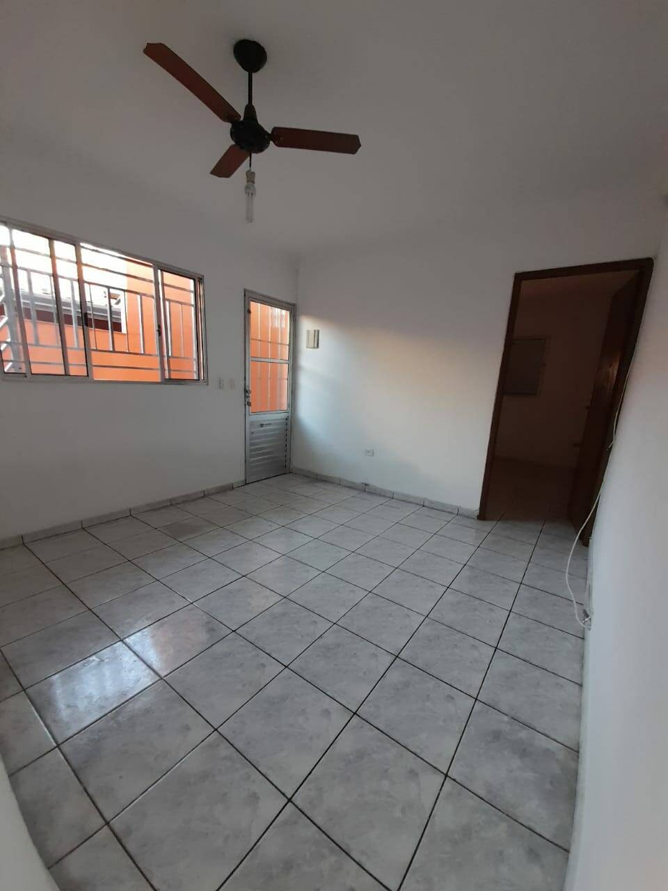 Casa à venda com 3 quartos, 110m² - Foto 4